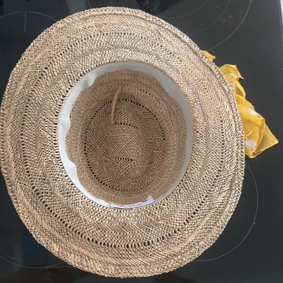 Vintage Boutique Kates Canada Straw Hat - Picture 4 of 6